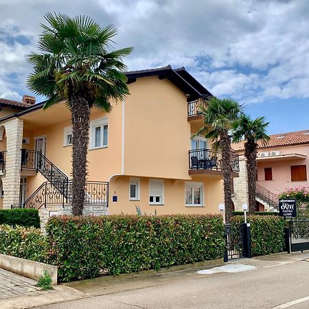 Apartments Kivi Novigrad  Ngoại thất bức ảnh