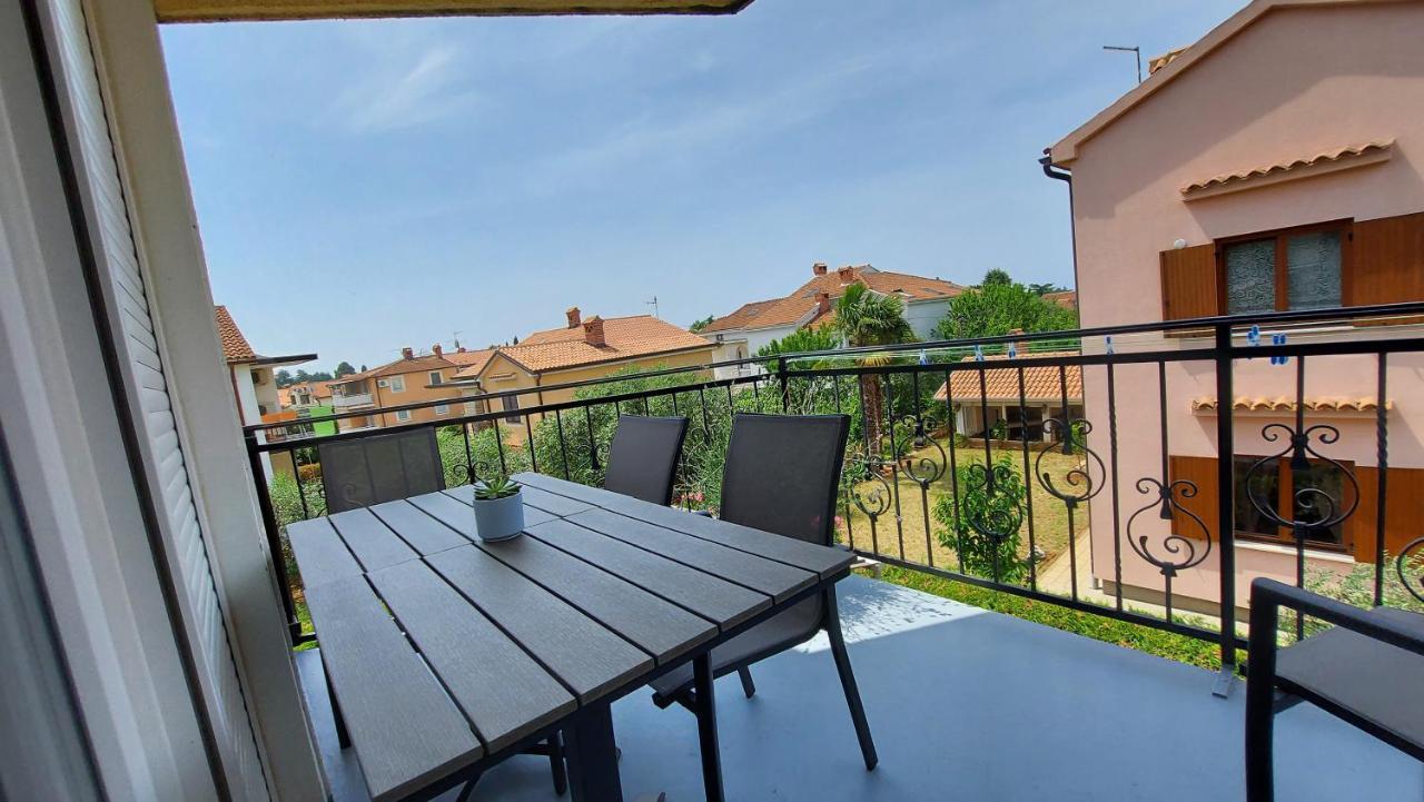 Apartments Kivi Novigrad  Ngoại thất bức ảnh