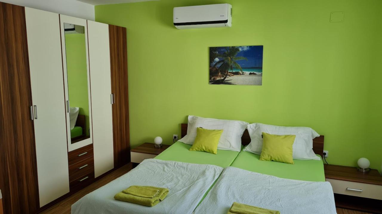 Apartments Kivi Novigrad  Phòng bức ảnh